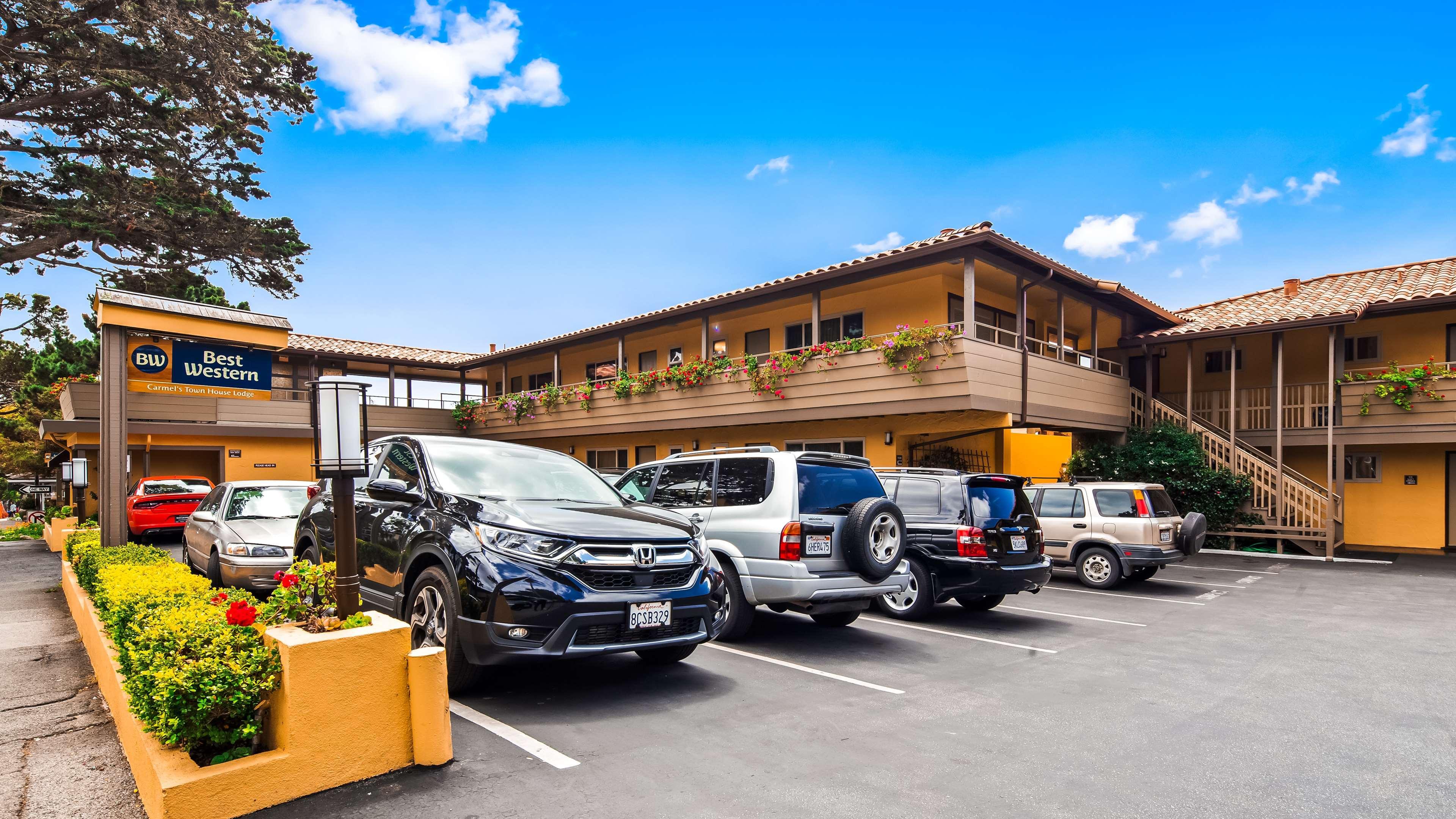Best Western Carmel'S Town House Lodge Extérieur photo