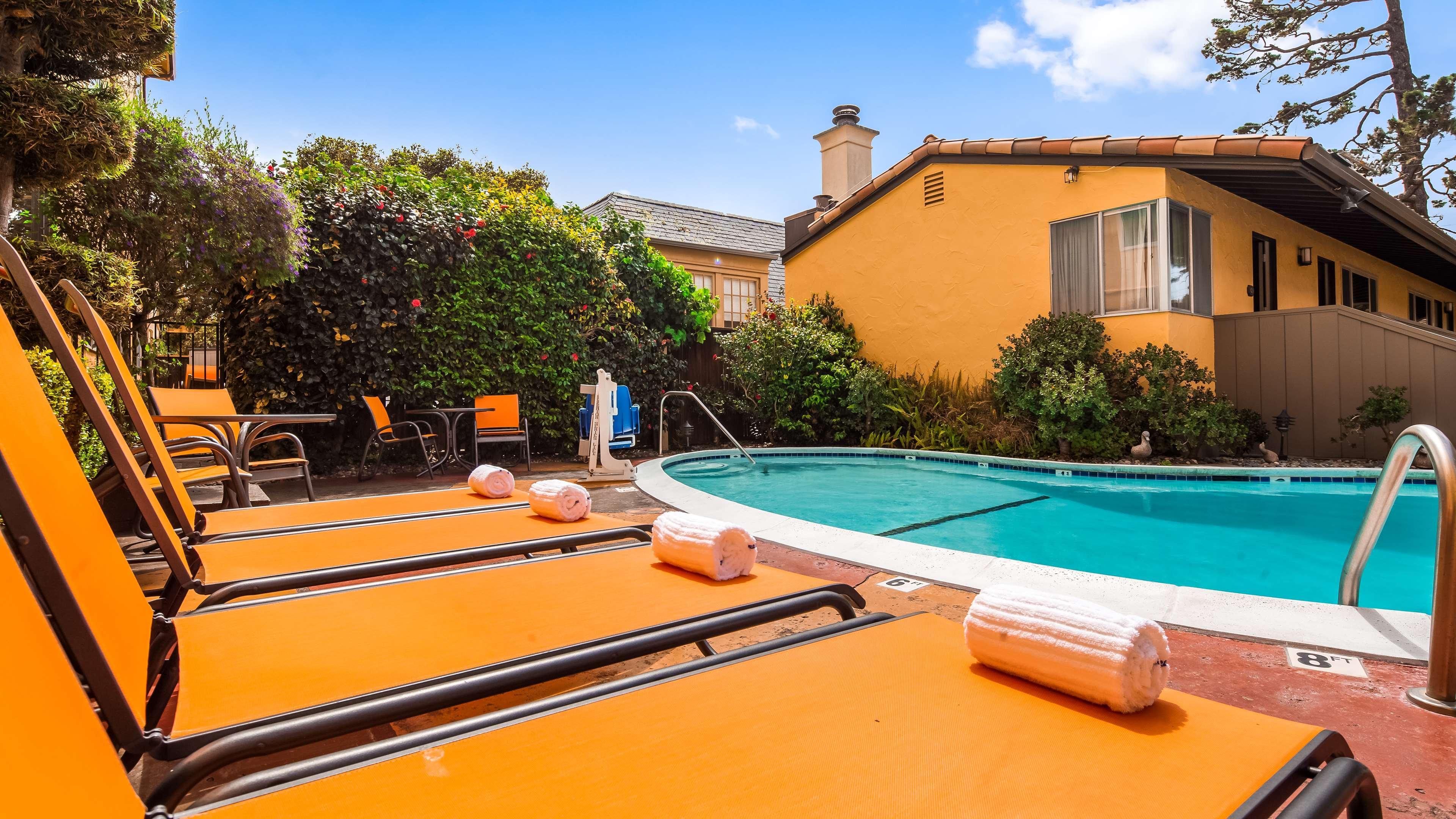 Best Western Carmel'S Town House Lodge Extérieur photo