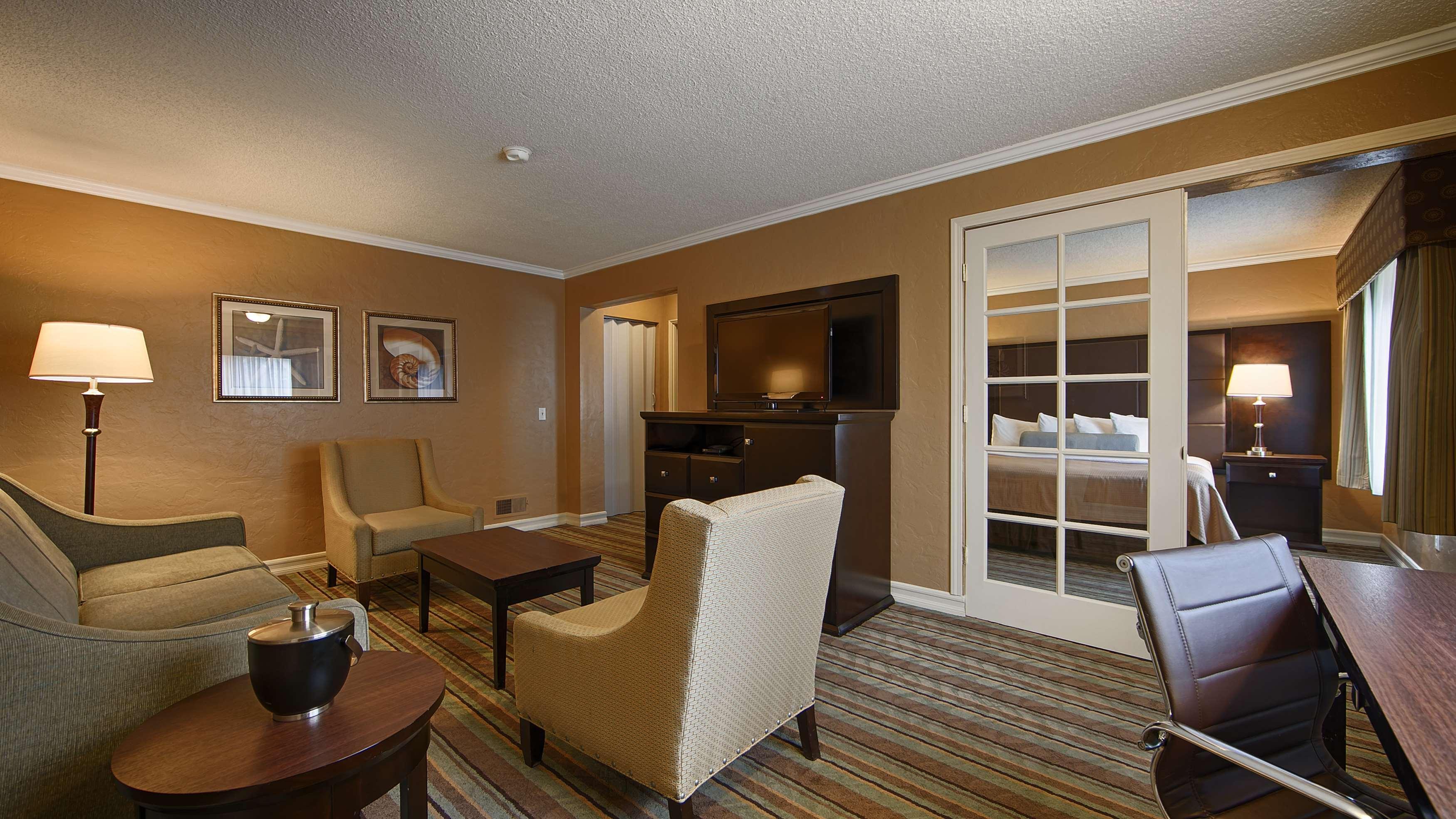 Best Western Carmel'S Town House Lodge Extérieur photo
